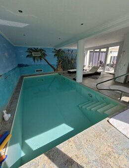 Dreifamilienhaus Bj 2020, Angebot EG Wohnung mit Indoorpool und Garten in Bad Mergentheim - Bad Mergentheim