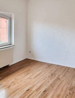 Erstbezug nach Sanierung! Zentral gelegene 2-Zimmer Wohnung direkt im Bahnhof Oebisfelde. - Oebisfelde-Weferlingen