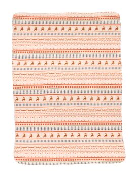 TIAKI Kuscheldecke mit nordischem Wintermuster - Größe M: L 140 x B 97 cm