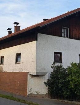Wohnhaus mit viel Potenzial für Selbstverwirklicher in Eggerszell - Rattiszell