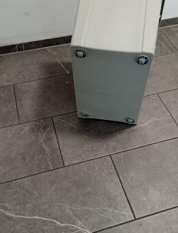 Kunststoff Stapel Boxen mit Räder - Ahlen Zentrum