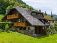 Großzügiges Zweifamilienhaus mit Blick ins Grüne - Todtnau