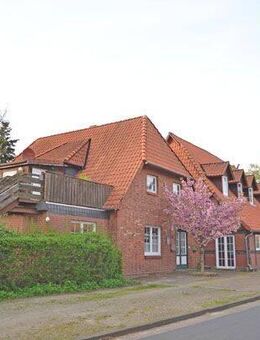 HVV Immobilien: Gemütliche Drei-Zimmer Obergeschoss-Wohnung in ländlicher Umgebung zu vermieten! - Kirchlinteln