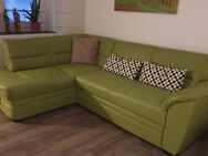 Apfelgrüne Couch - Zweibrücken