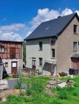 Ihr Traumhaus in ruhiger, grüner Lage in Saalfeld - teilsaniert und bereit für Ihre persönlichen Akzente - Saalfeld (Saale)