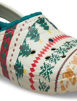 Crocs Classic Lined Isle Clog K Clog Weihnachtsschuh, Hausschuh mit buntem Festive Print
