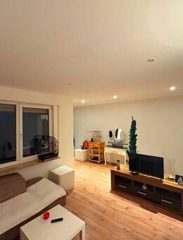 ''Großzügige 3,5-Zimmer Erdgeschosswohnung im Zentrum von Altbach - Ideal für Paare und Singles'' - Altbach