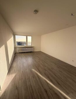 Moderne 1-Zimmer-Wohnung mit Balkon in Duisburg - Duisburg