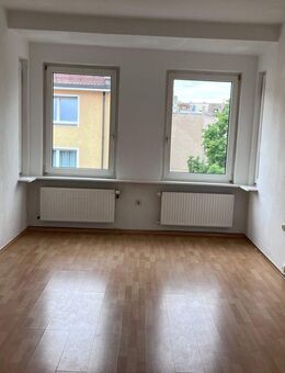 2er WG geeignet - Zentrumsnahe 2-Zimmerwohnung mit Balkon in 90443 Nürnberg - Nürnberg