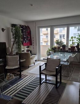 2 Zi. Whg. - ca. 52 m² - Balkon - Stellplatz - Nürnberg