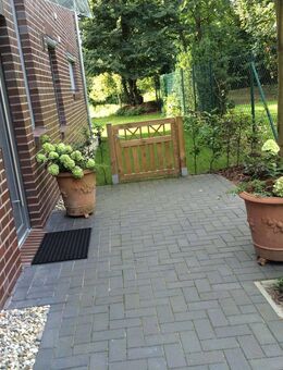 Architektur mit S/W-Garten im Eigentum - KfW-70-EG-Wohnung Loga - Leer (Ostfriesland)