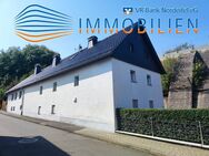 Einfamilienhaus mit Einliegerwohnung in Dahlem / Schmidtheim - Dahlem (Nordrhein-Westfalen)