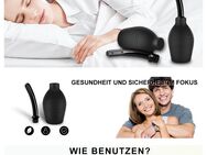 * MANN * MÄNNER * ANALDUSCHE * ANALHYGIENE * HYGIENE * MANUELLE HYGIENE * HANDDUSCHE * - Berlin