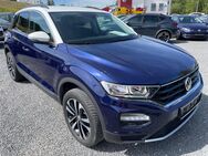 VW T-Roc, 1.5 TSI IQ-DRIVE PARKLENK FRONT BLIND-SPOT LANE NOTRUF, Jahr 2019 - Boxberg (Baden-Württemberg)