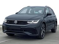 VW Tiguan, 2.0 TDI R-Line IQ Light Panoraamadach, Jahr 2024 - Hannover