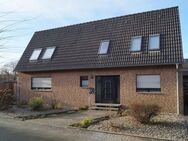 Zweifamilienhaus in Dorsten-Hardt - Wohnen mit Zusatznutzen: Miteigentum und Mieteinnahmen! - Dorsten