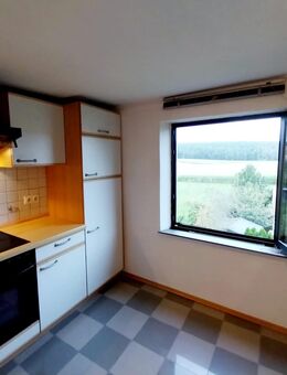 Ruhige neurenovierte 2-Zimmer Wohnung in Regenstauf (56 qm) - Regenstauf