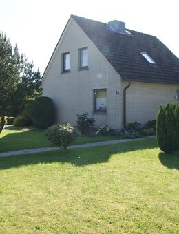 Familienfreundliches Zuhause mit Retro-Charme und großem Grundstück in Groden - Cuxhaven