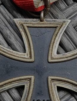 Orden, Uniformen, Urkunden, Kopfbedeckungen ,Fotoalben usw gesucht für meine private Sammlung . - Duisburg