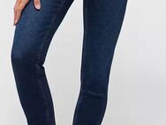 ANGELS DAMEN JEANS HOSE 7/8 GR. 40 in sehr guter Form, DUNKELBLAU - Gründau
