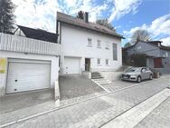 Charmantes EFH mit traumhafter Aussicht, 3 Garagen und Garten - Treuchtlingen