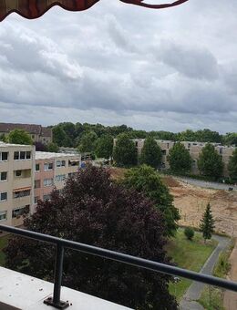 Wolfsburg - Tiergartenbreite: große 3,5-Zimmer Wohnung mit Ausblick und Tiefgaragenstellplatz (Erbpacht bis 2068) - Wolfsburg