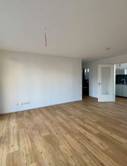 Große 2-Zimmer-Neubauwohnung mit Balkon! - Fürth