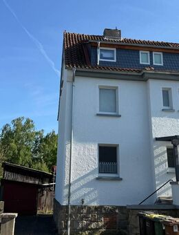 Zweifamilienhaus mit ausgebautem Dachgeschoss - modernisiert, vielseitig und ruhig gelegen! - Kaufungen