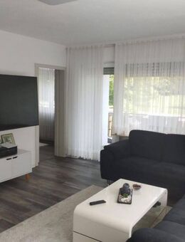 Traumhaft renovierte EG Wohnung mit großem Balkon und Garten - Murrhardt