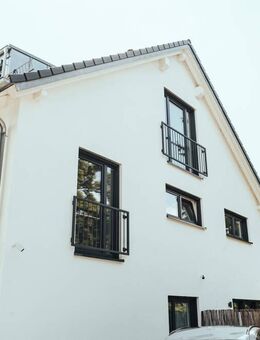 Moderne Doppelhaushälfte mit exklusiver Ausstattung -Wohnkomfort auf höchstem Niveau - München