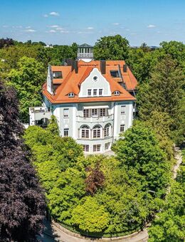 Herrschaftliche Jugendstilwohnung. Mit traumhaftem Garten. - München