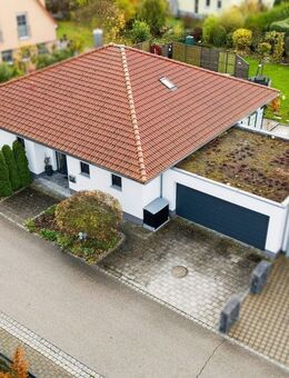 Neuwertiger Bungalow mit Garten und Pool in Gunzenhausen-Streudorf - Gunzenhausen