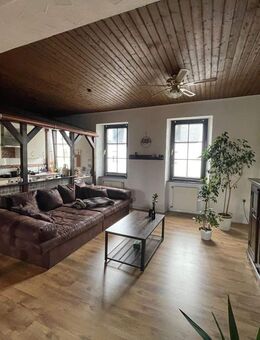 Attraktive Kapitalanlage mit Potenzial - Mehrfamilienhaus mit Gewerbeeinheit - 7,6 % Rendite! - Föhren