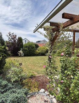 Zweifamilienhaus auf großen Grundstück in Kaufering - Kaufering