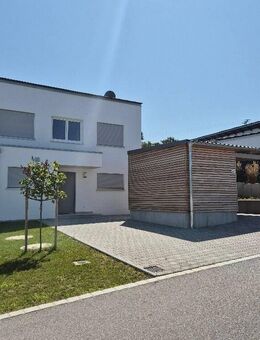 Neues Wohnhaus in der Gemeinde Schorndorf - Schorndorf (Bayern)