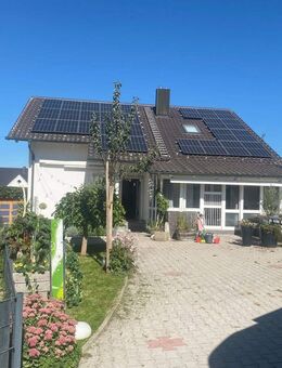 Provisionsfrei - Raum für Träume - energieautarkes Zuhause mit Garten, Sauna & Werkstatt - Neufahrn (Niederbayern)