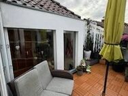 ZENTRALE STADTWOHNUNG MIT GARAGE - 5-Zi.-Maisonette-Whg., Dachterrasse in Kirchheim - 136-24 - Kirchheim (Teck)