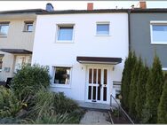 Reihenhaus mit Garage, Parkplatz und Kunststofffenstern mit Dreifachverglasung - Osnabrück
