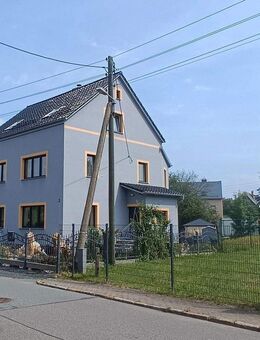 Freistehendes großes Einfamilienhaus Zweifamilienhaus kernsaniert bezugsfertig in St.Egidien - Sankt Egidien