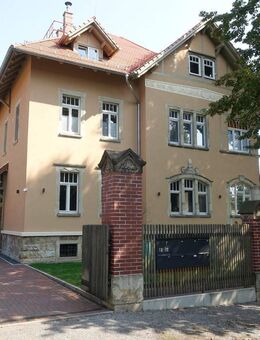 Exklusive 3-Zimmeretagenwohnung mit großem Balkon in bester Lage von Radebeul-Oberlößnitz - Radebeul