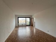 zentrale 4 Zimmer Wohnung mit Balkon und 2 Bädern zu vermieten! - Saarbrücken