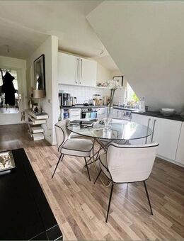 Gepflegte 2-Zimmer-Eigentumswohnung, leerstehend, mit Kfz-Stellplatz in Elsteraue - Elsteraue