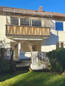 Solides 2-Familienhaus - ideal für Eigennutzer und Anleger - Großes Grundstück in bester Wohnlage - Kirchseeon