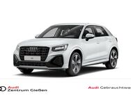 Audi Q2, 40 TFSI quattro S line Black, Jahr 2024 - Gießen