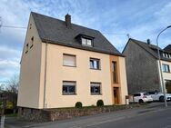Zentral gelegenes und renoviertes Wohnhaus mit drei vermieteten Wohneinheiten - Morbach