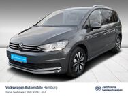 VW Touran, 1.5 TSI Move, Jahr 2024 - Hamburg