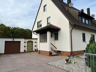DHH f. 1-2 Familien,neu renoviert mit Garten, Garage und unverbaubaren Ausblick - Heroldsberg
