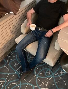 Ältere Frau gesucht - München