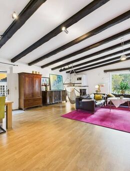 Großes Haus mit Ferienvermietung - Oldendorf (Luhe)