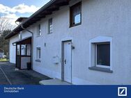 DBI - RALF PAVALETZ - Wohnung (oder doch Reihenhaus?) - mit großem Gartenanteil - Engen